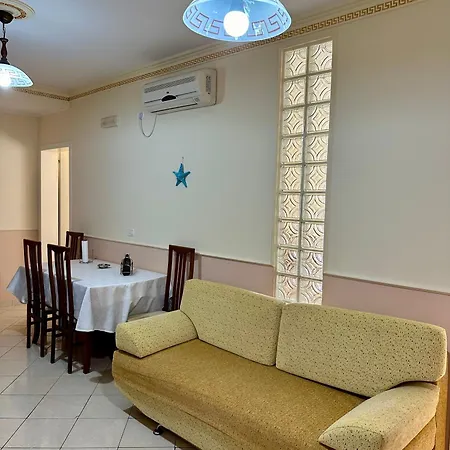 Coastal Bliss Retreat Apartament