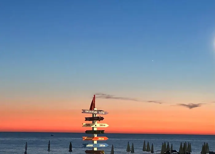 Coastal Bliss Retreat Daire Dıraç