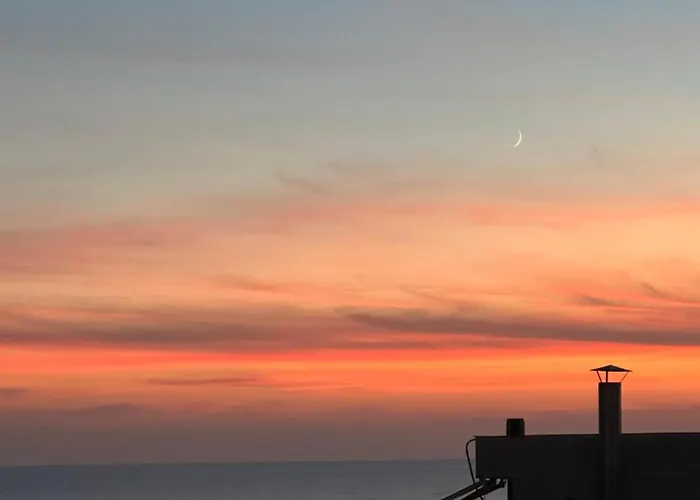 Coastal Bliss Retreat Lejlighed
